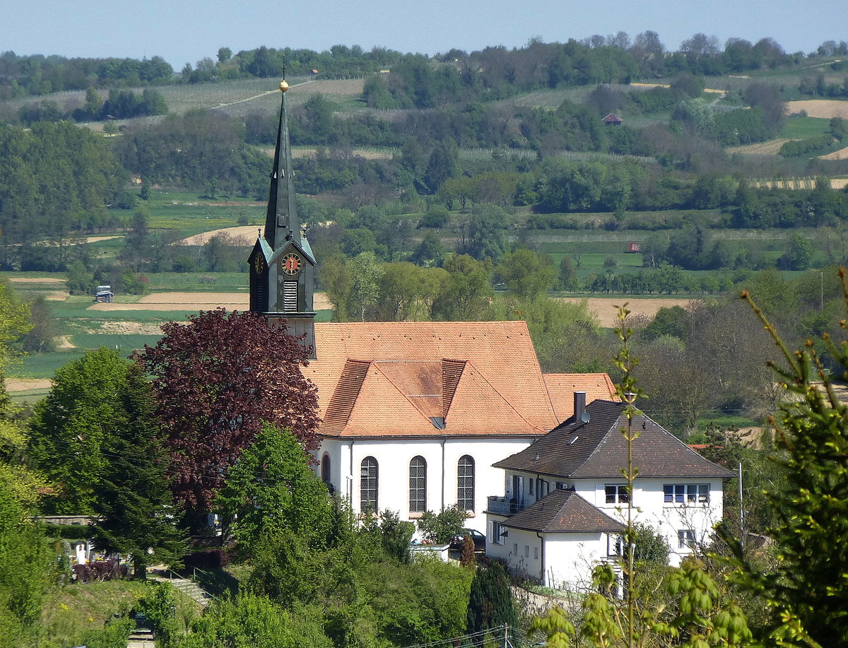 Nordweil, Blick auf die katholische Kirche St.Barbara, erbaut 1760, April 2014
