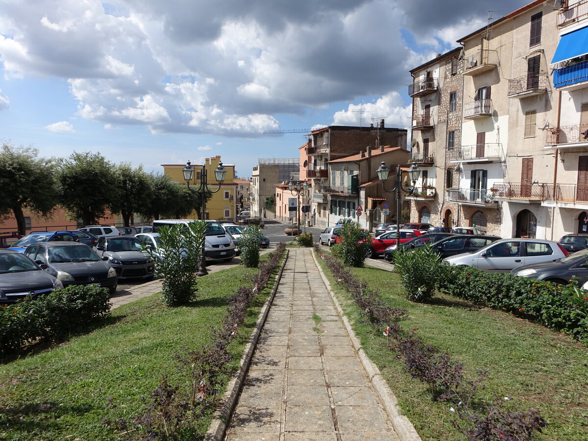 Norma, Huser an der Piazza Primo Maggio (20.09.2022)