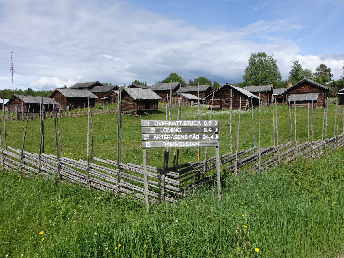 Norrboda, Gamelgarden, zwei Hofkomplexe mit etwa 30 Gebuden, erbaut im 16. und 17. Jahrhundert (16.06.2017)