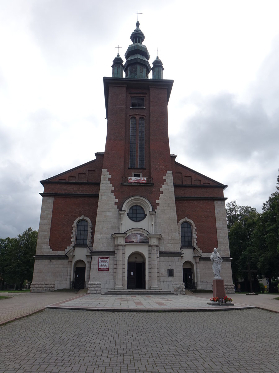 Nowy Targ / Neumarkt, kath. Pfarrkirche des hl. Herzen Jesu, erbaut von 1930 bis 1951 (02.09.2020)