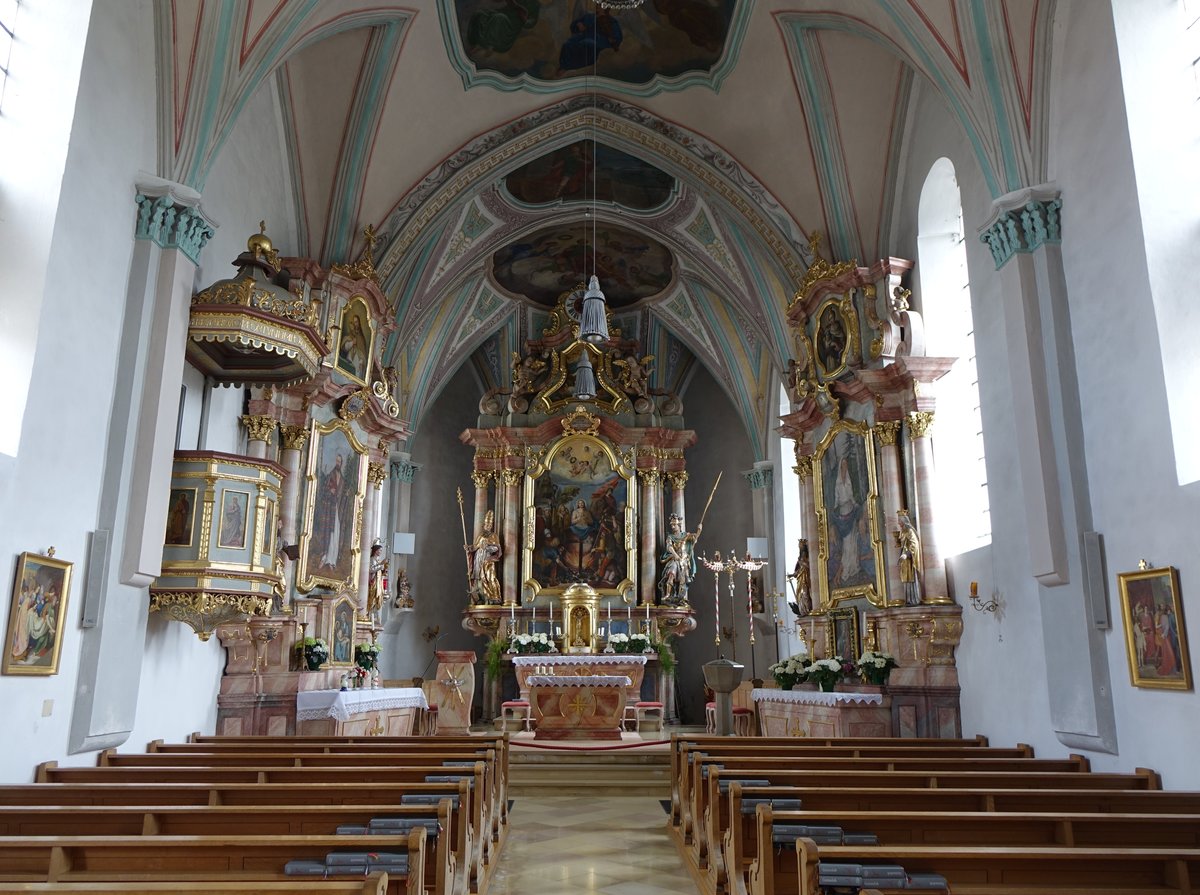 Nudorf am Inn, Altre und Kanzel in der St. Vitus Kirche (03.07.2016)