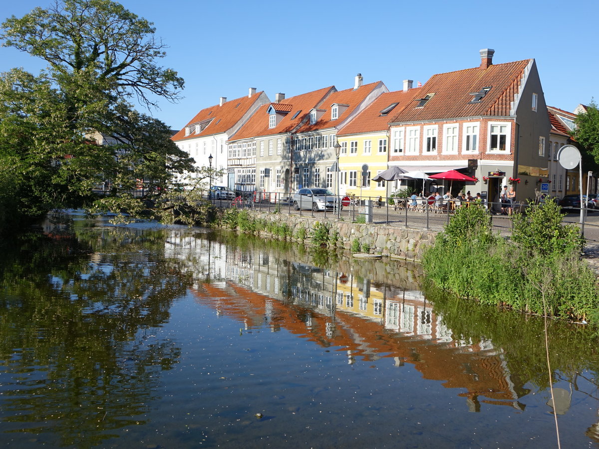 Nyborg, historische Gebude in der Slotsgaden Strae (05.06.2018)