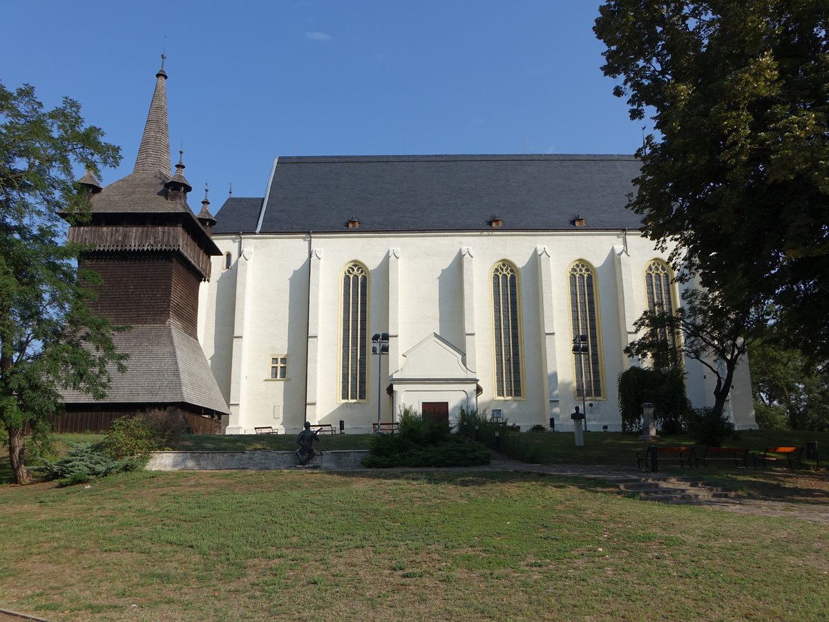 Nyirbator, calvinistische St. Georgskirche, erbaut im 15. Jahrhundert (08.09.2018)