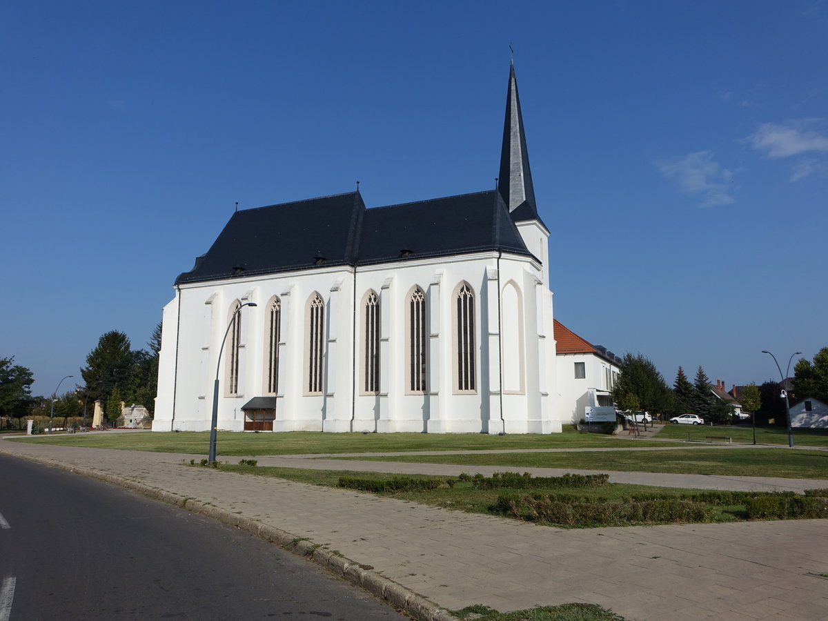Nyirbator, gotische Minoritenkirche, erbaut ab 1717 nach Zerstrung durch die Trken 1479 (08.09.2018)