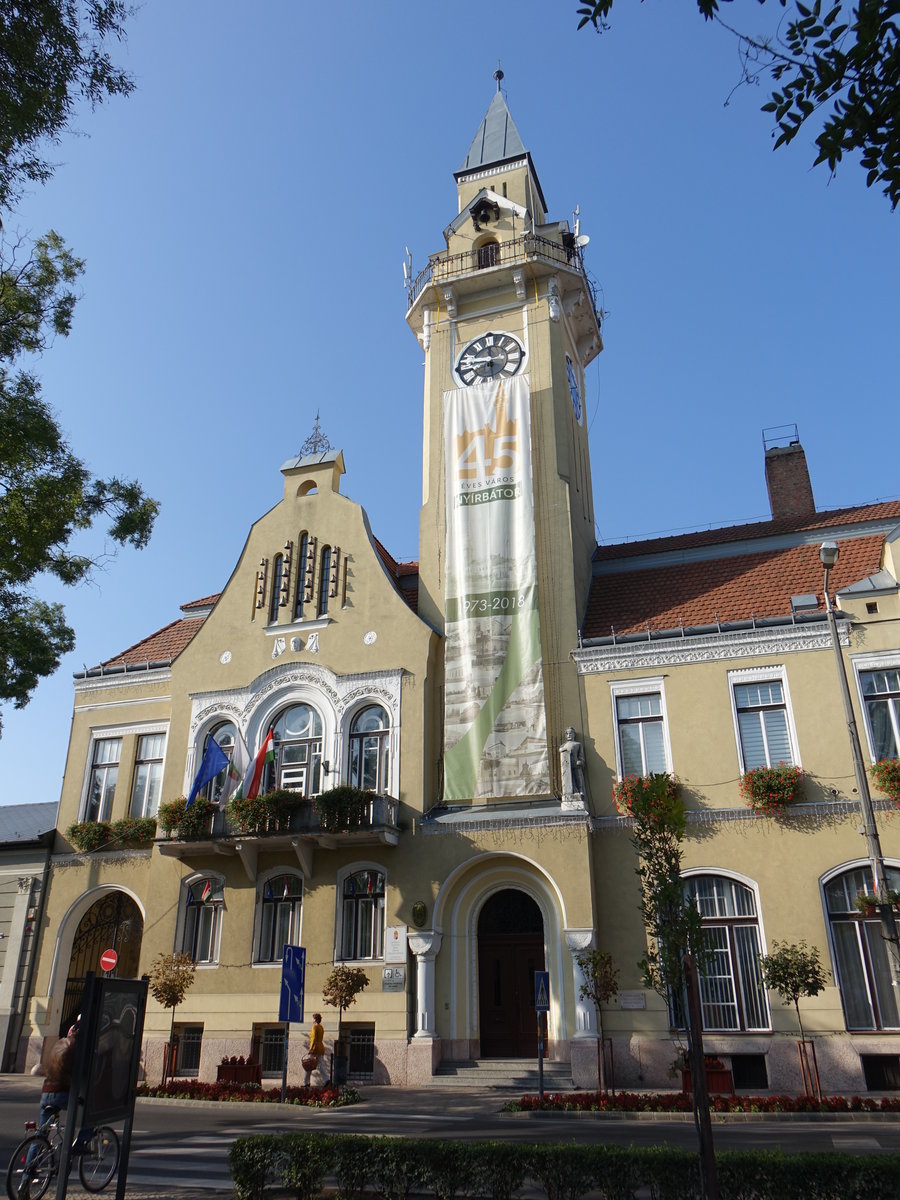 Nyirbator, Rathaus am Platz Szabadsag Ter (08.09.2018)