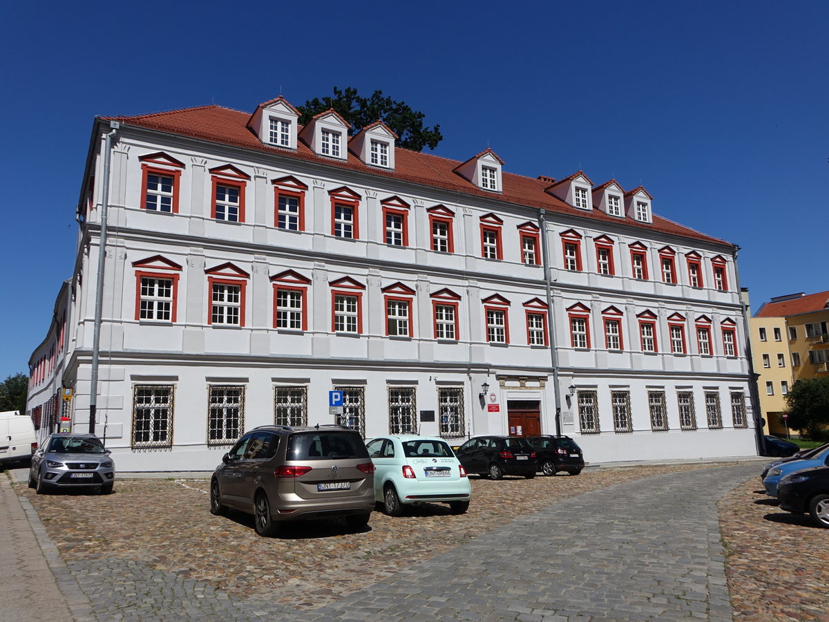 Nysa / Neisse, St. Annen Kolleg am Rynek Solny Platz, Barockbau erbaut von 1656 bis 1657 (01.07.2020)