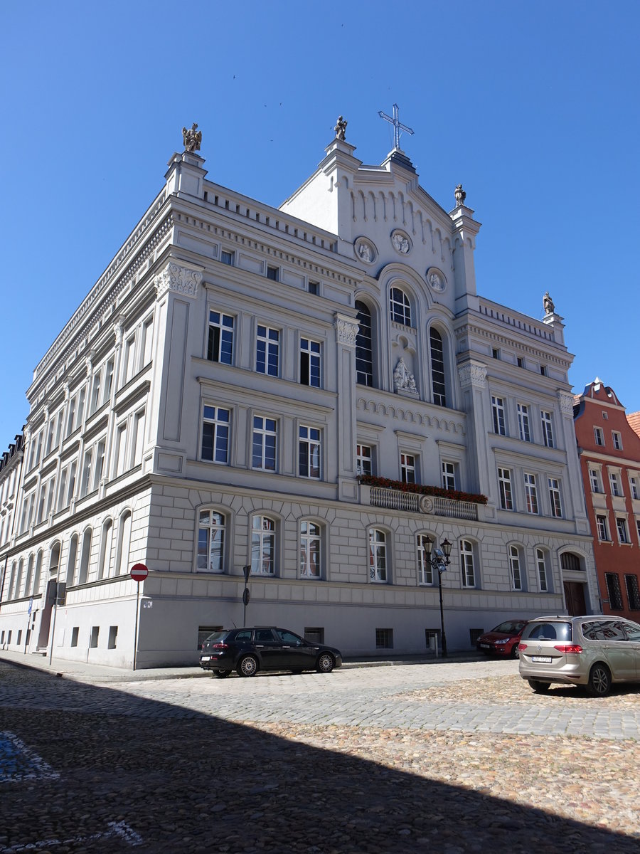 Nysa / Neisse, St. Elisabeth Gymnasium am Rynek Solny Platz (01.07.2020) 