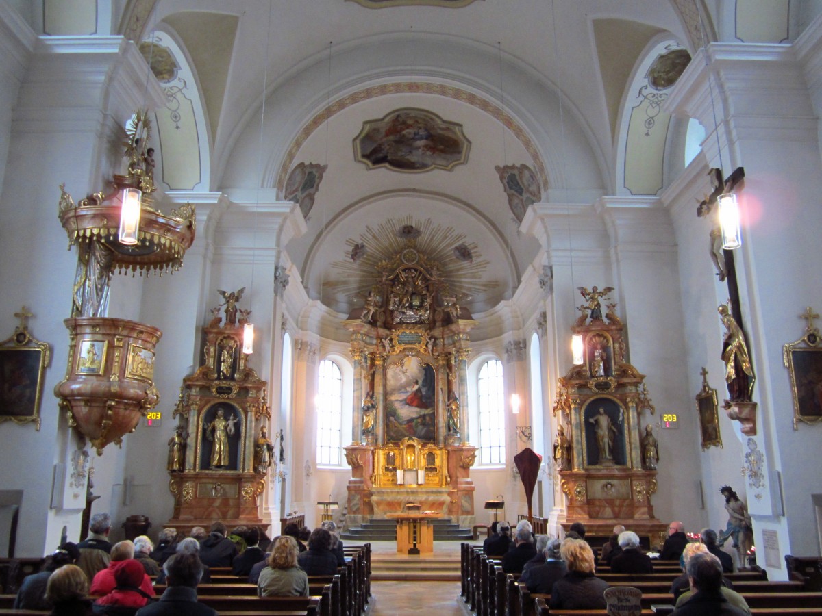 Oberaudorf, barocke Altäre von 1664 in der Pfarrkirche Maria Himmelfahrt (06.04.2012)