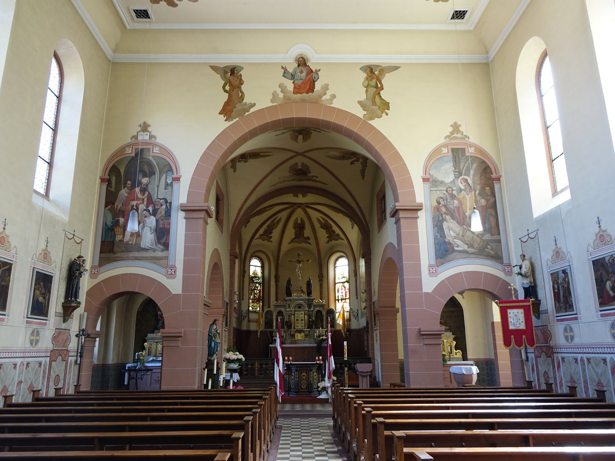 Oberbessenbach, Innenraum der St. Ottlia und St. Stephan Kirche (04.05.2016)
