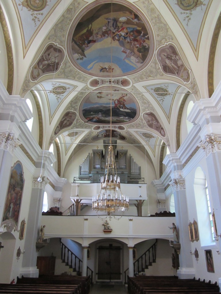 Oberdrauburg, Orgelempore und Deckengemälde der Pfarrkirche St. Oswald (19.09.2014)