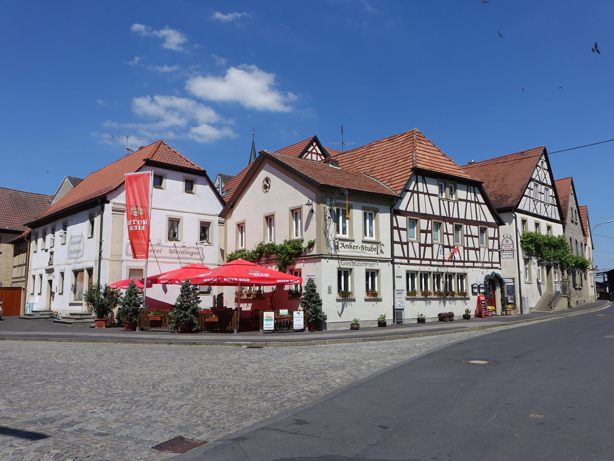 Obereisenheim, Fachwerkgebude der Anker-Stube an der Mainaue (27.05.2017)