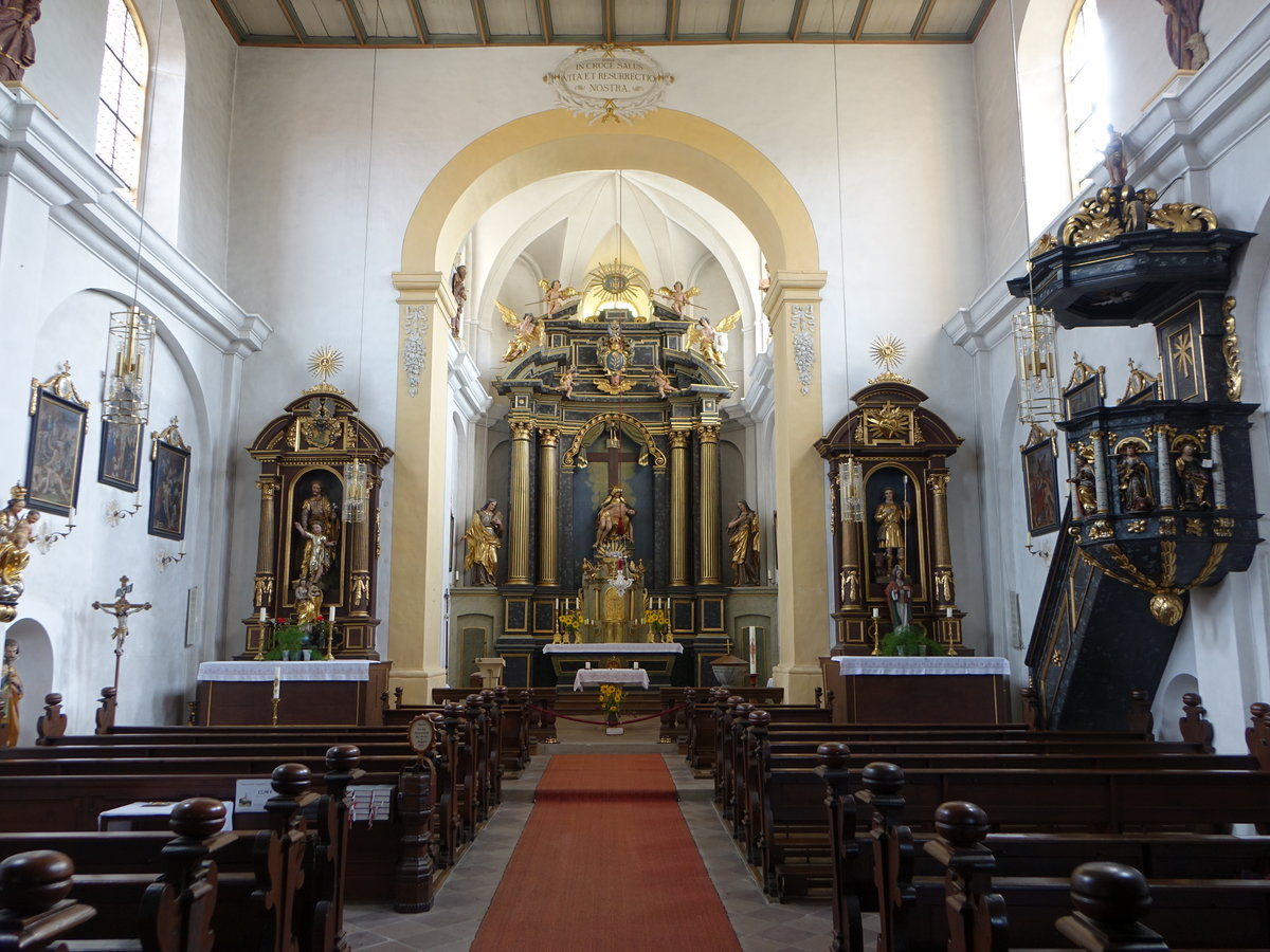 Oberfladungen, Innenraum der kath. Pfarrkirche St. Joseph (16.10.2018)