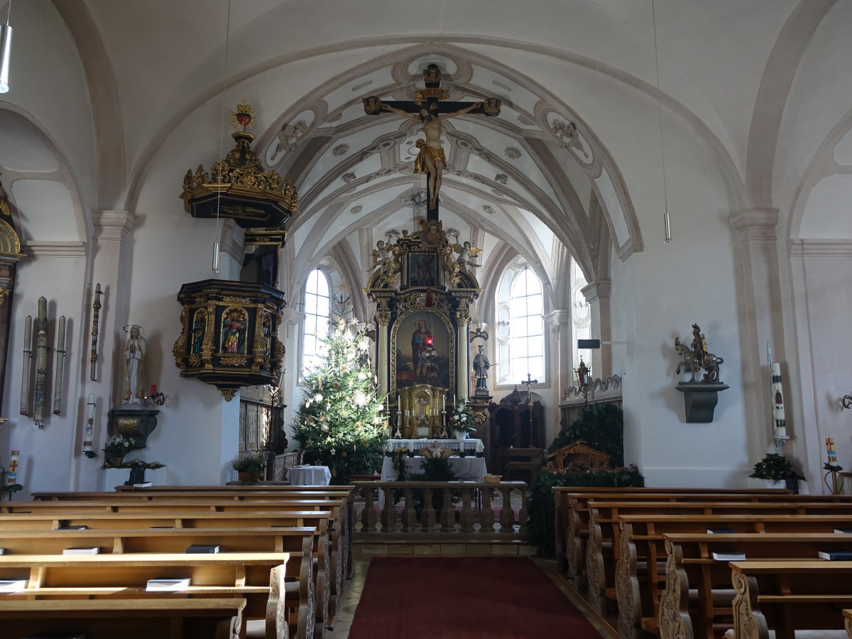 Oberlauterbach, Innenraum der St. Andreas Kirche (27.12.2015)