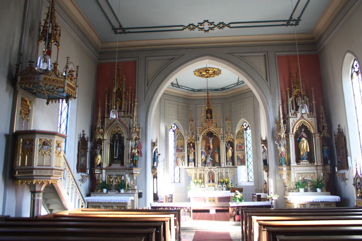 Obermauerbach, neugotischer Innenraum der Pfarrkirche St. Maria Magdalena (02.11.2014)