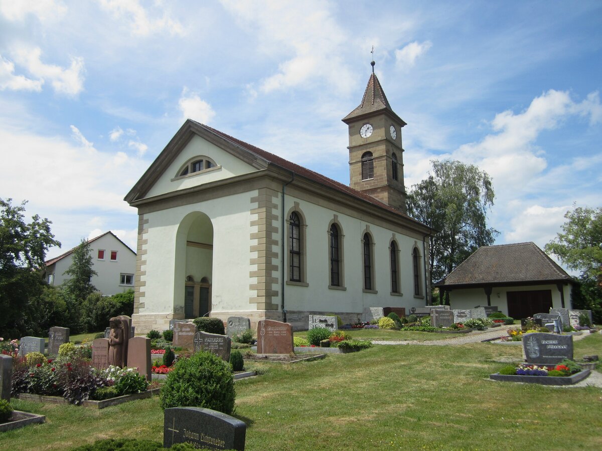 Oberntief, evangelische St. Maria Kirche, eingeschossiges Langhaus mit Satteldach, erbaut 1828 (19.06.2014)