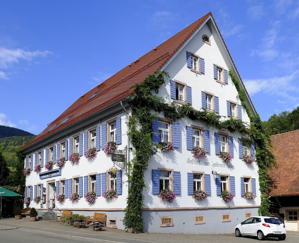 Oberried, Schwarzwald-Gasthof Zum Goldenen Adler, das Gebude stammt aus dem 14.Jahrhundert, Sept.2020
