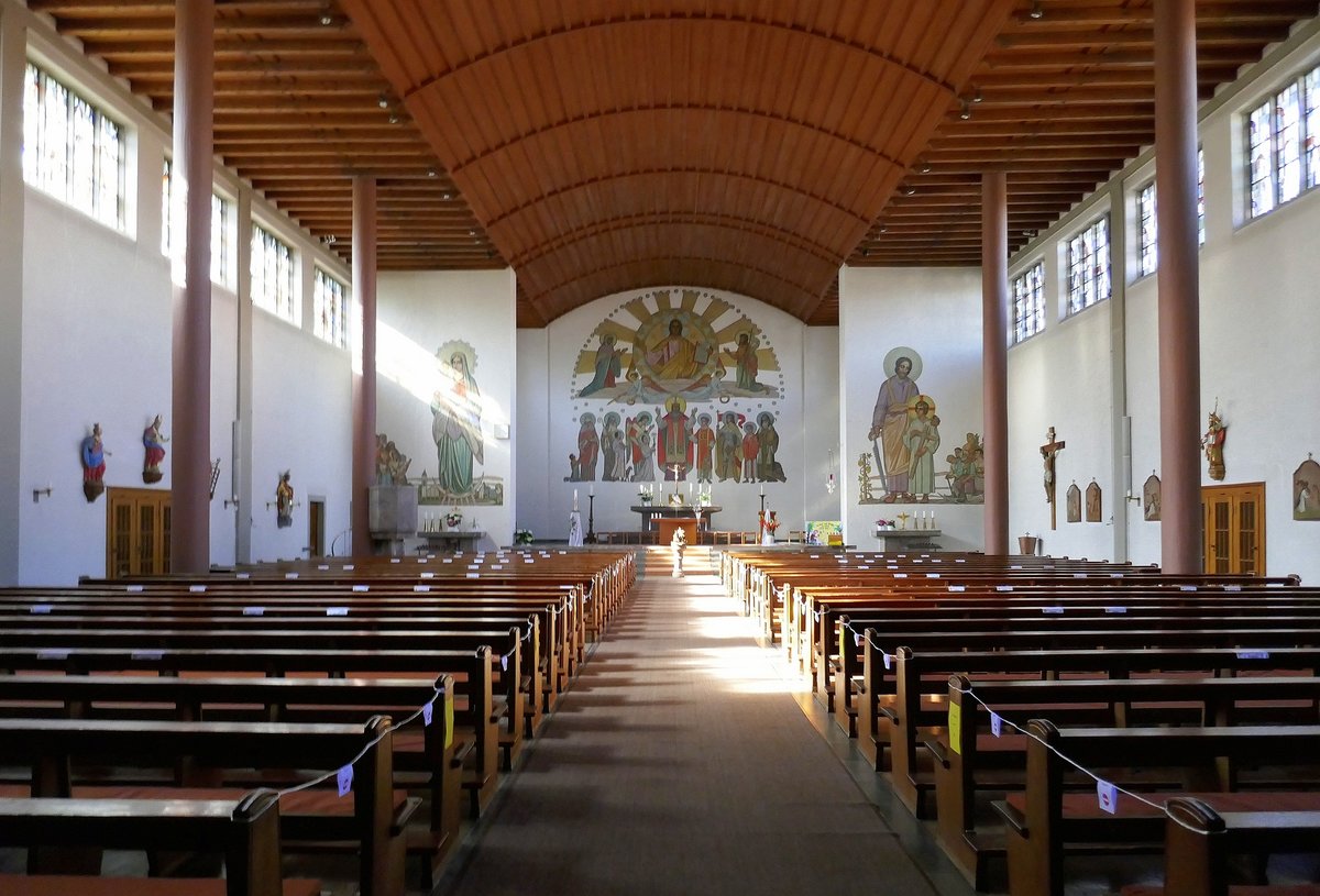 Oberschopfheim, Blick zum Altar in der Kirche St.Leodegar, Juni 2020
