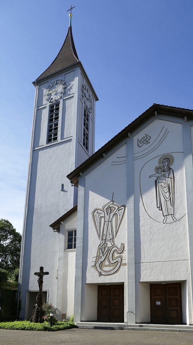 Oberschopfheim, die katholische Kirche St.Leodegar, erbaut 1955-56, Juni 2020