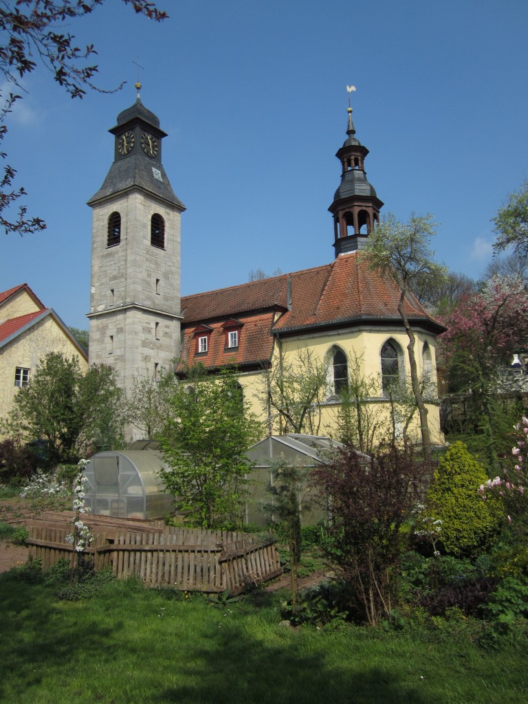Obersteinbach, Ev. St. Rochus Kirche, erbaut im 16. Jahrhundert, Turm erbaut 1909 (13.04.2014)