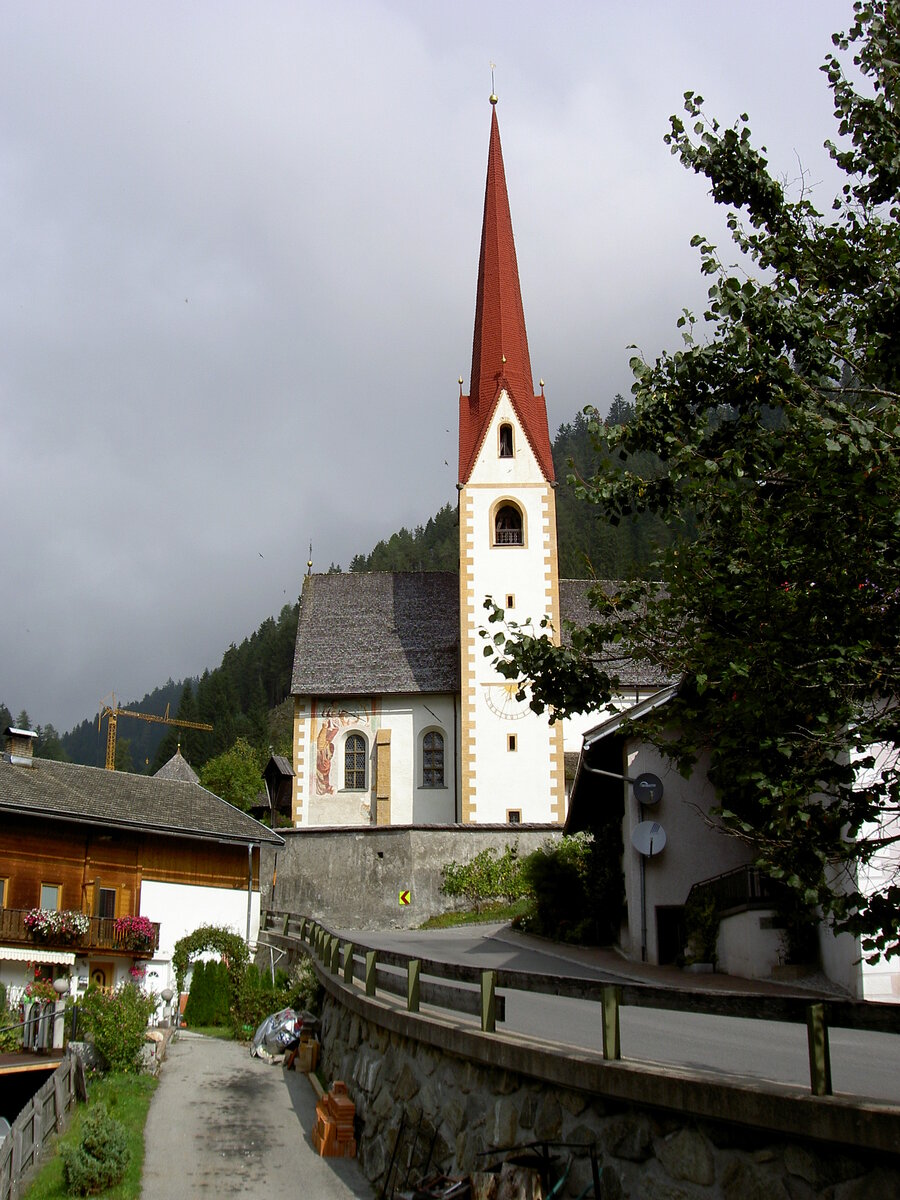 Oberthal, gotische Pfarrkirche St. Ulrich, erbaut um 1400 (18.09.2014) 