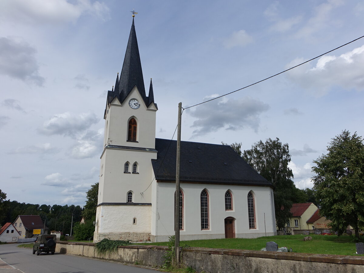 Oberwiera, evangelische St. Michaelis Kirche, neugotisch erbaut 1822 (13.08.2023)