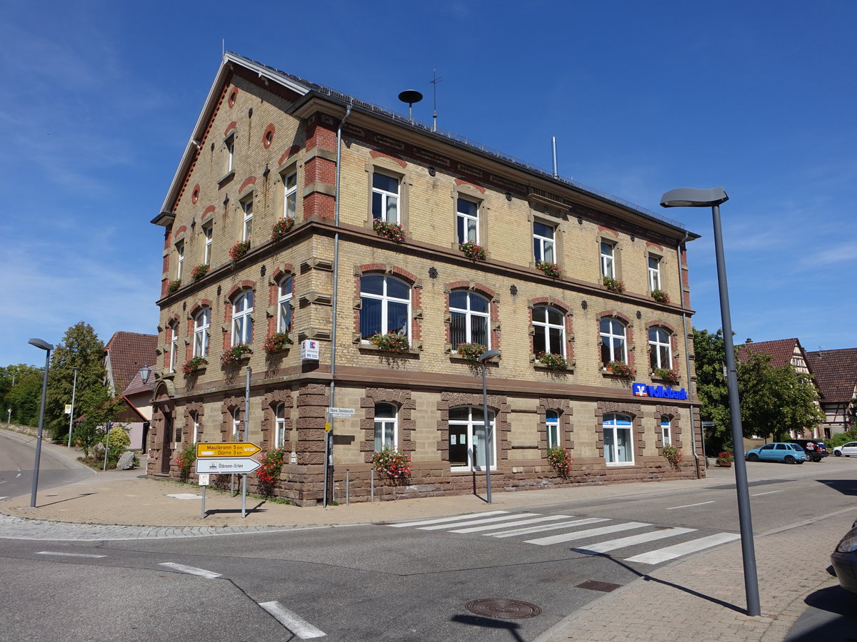 lbronn, Rathaus und Volksbank in der oberen Steinbeisstrae (12.08.2017)
