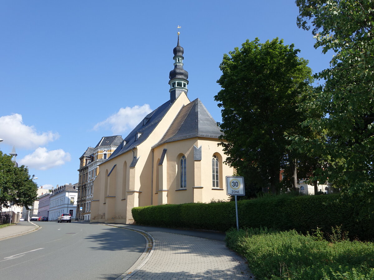 Oelsnitz/Vogtland, evangelische St. Katharinen Kirche, ehemalige Hospitalkirche, erbaut von 1612 bis 1615 (22.07.2023)