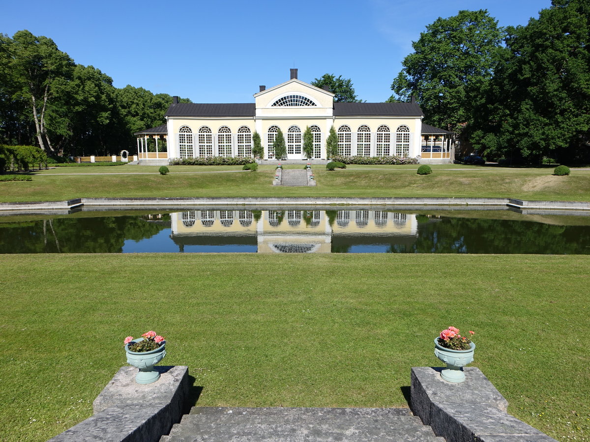 Örbyhus, Orangerie im englischen Schloßpark, erbaut von C. C. Gjörwell (23.06.2017)