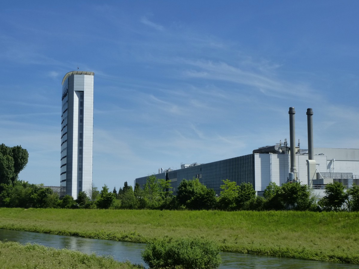 Offenburg, der Burda-Medienkomplex mit dem Hochhaus, Juni 2013