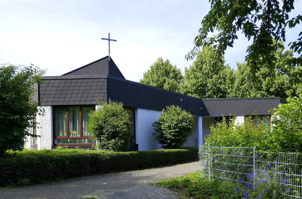 Offenburg, die evangelische Christuskirche im sdlichen Stadtteil, Juni 2020