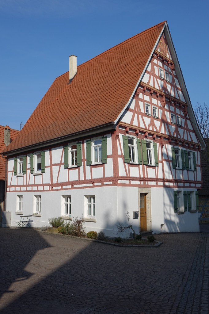 Ofterdingen, Altes Pfarrhaus in der Kirchstrae (19.02.2015)