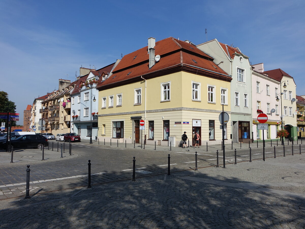 Olesnica / Oels, Huser am Rynek Platz (15.09.2021)