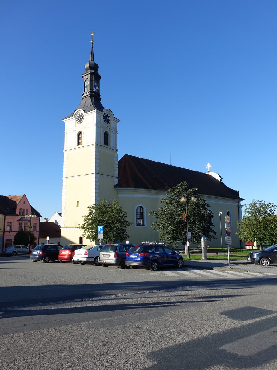 Olesnice na Morave / Oels, Pfarrkirche St. Laurentius, erbaut im 19. Jahrhundert (01.08.2020)