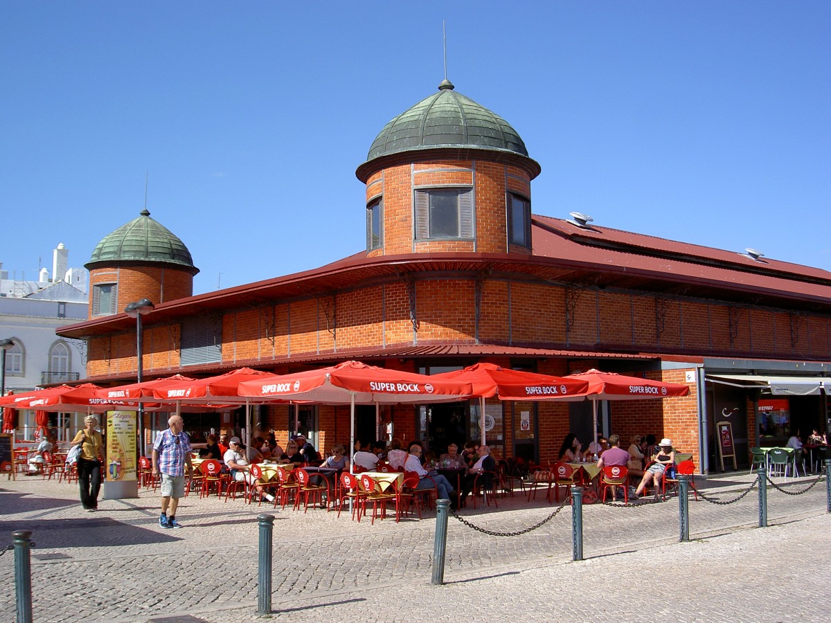 Olhao, Markthalle Marche aux Poissons an der Strae Ave de 5 Outubro (25.05.2014)