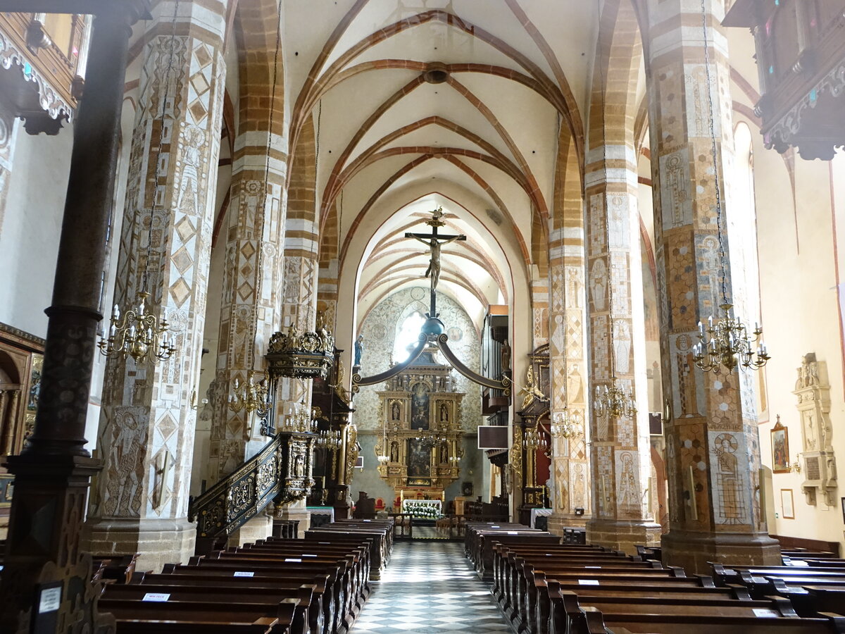 Olkusz / Olkusch, Innenraum der Pfarrkirche St. Andreas, erbaut im 14. Jahrhundert (13.09.2021)