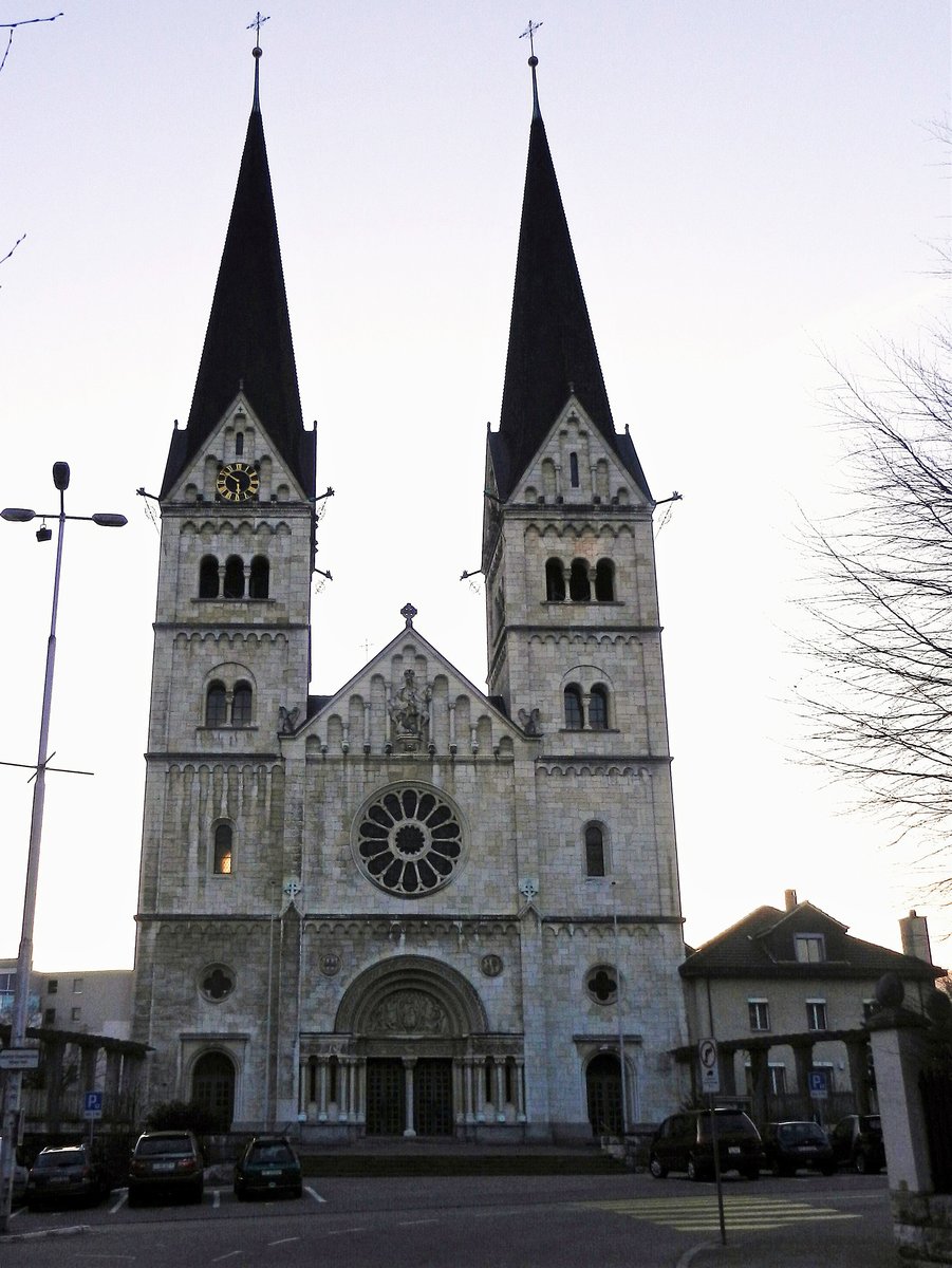 Olten, rmisch-katholische Pfarrkirche St. Martin, neuromanisch, Baujahr 1908 bis 1910 - 01.03.2012