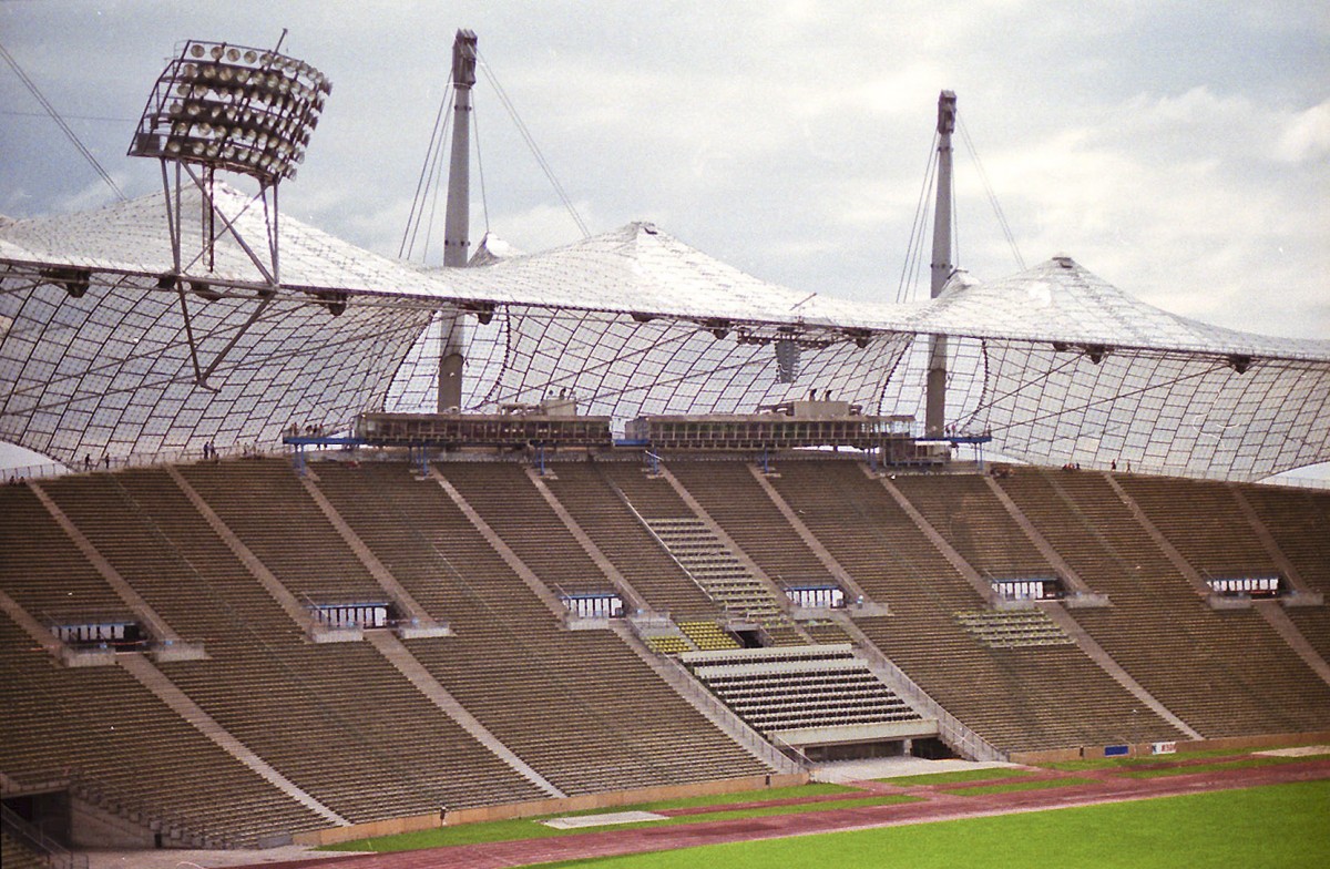 Olympiastadion in Mnchen. Aufnahme: August 1984 (digitalisiertes Negativfoto).