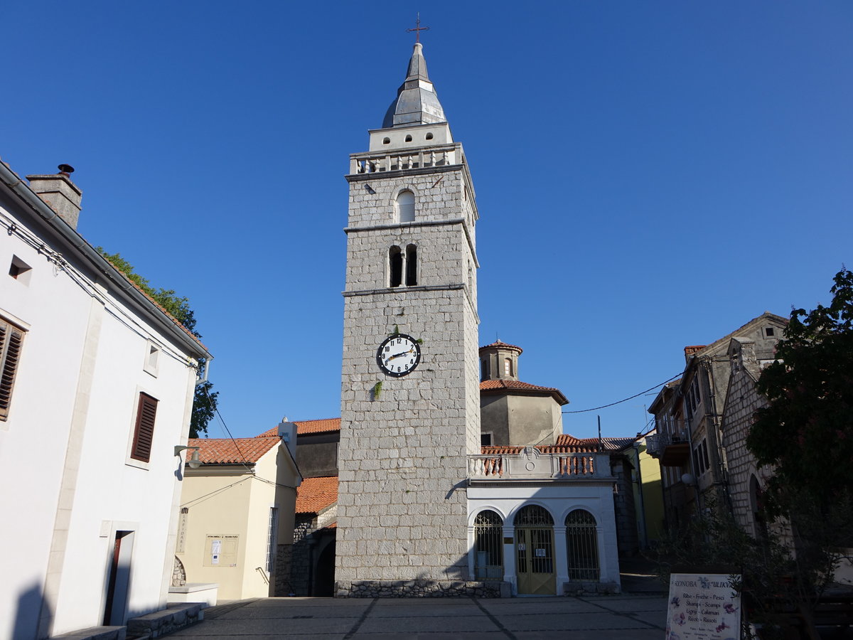 Omisalj, Pfarrkirche Maria Himmelfahrt, erbaut im 13. Jahrhundert (30.04.2017)