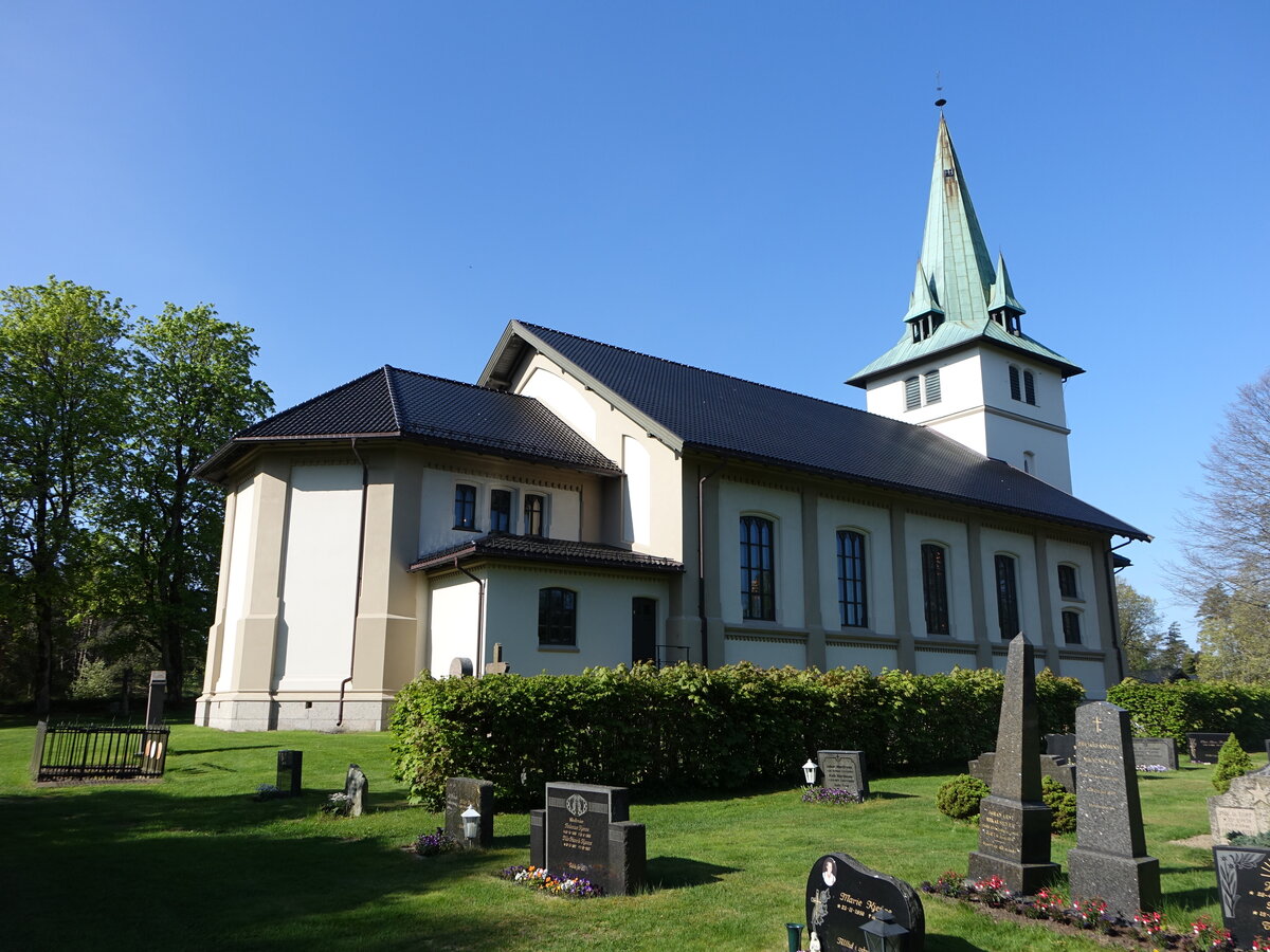 Onsy, evangelische Kirche, neugotisch erbaut 1877, Architekt Henrik Thrap-Meyer (21.05.2023)