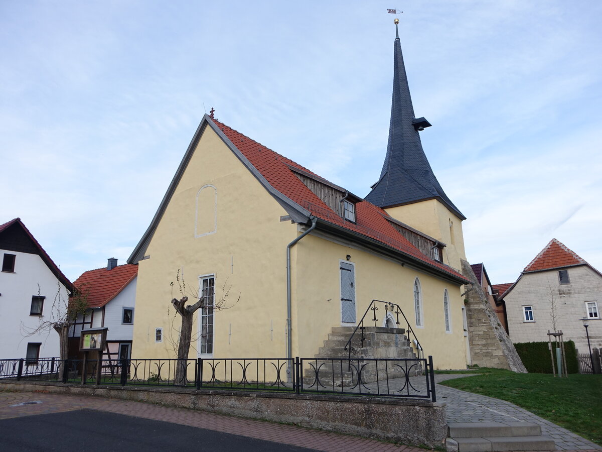 Oppershausen, evangelische St. Marien Kirche, erbaut im 14. Jahrhundert (12.11.2022)