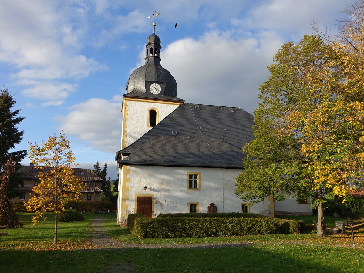 Oppurg, evangelische Kirche, erbaut im 17. Jahrhundert (19.10.2022)