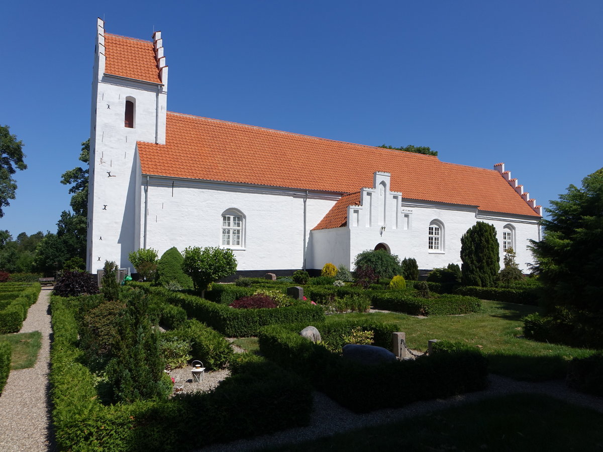 Ore, romanische Ev. Kirche, erbaut im 12. Jahrhundert (06.06.2018)