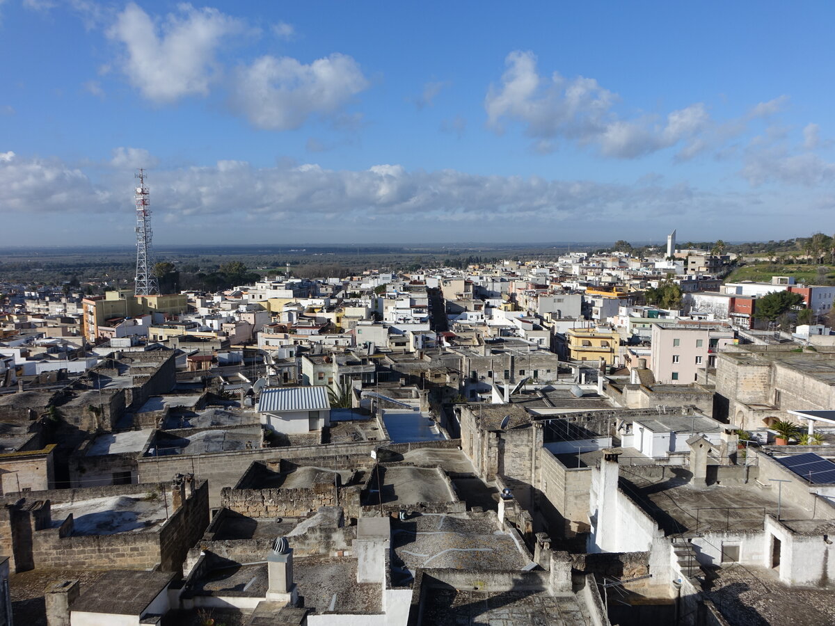 Oria, Ausblick von der Pfarrkirche St. Maria Assunta auf die Altstadt (02.03.2023)