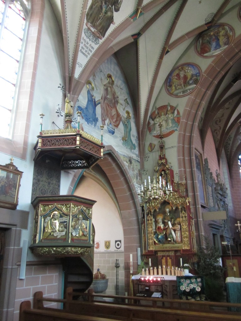 Orsingen, Kanzel und linker Seitenaltar in der Pfarrkirche St. Peter und Paul (23.02.2014)