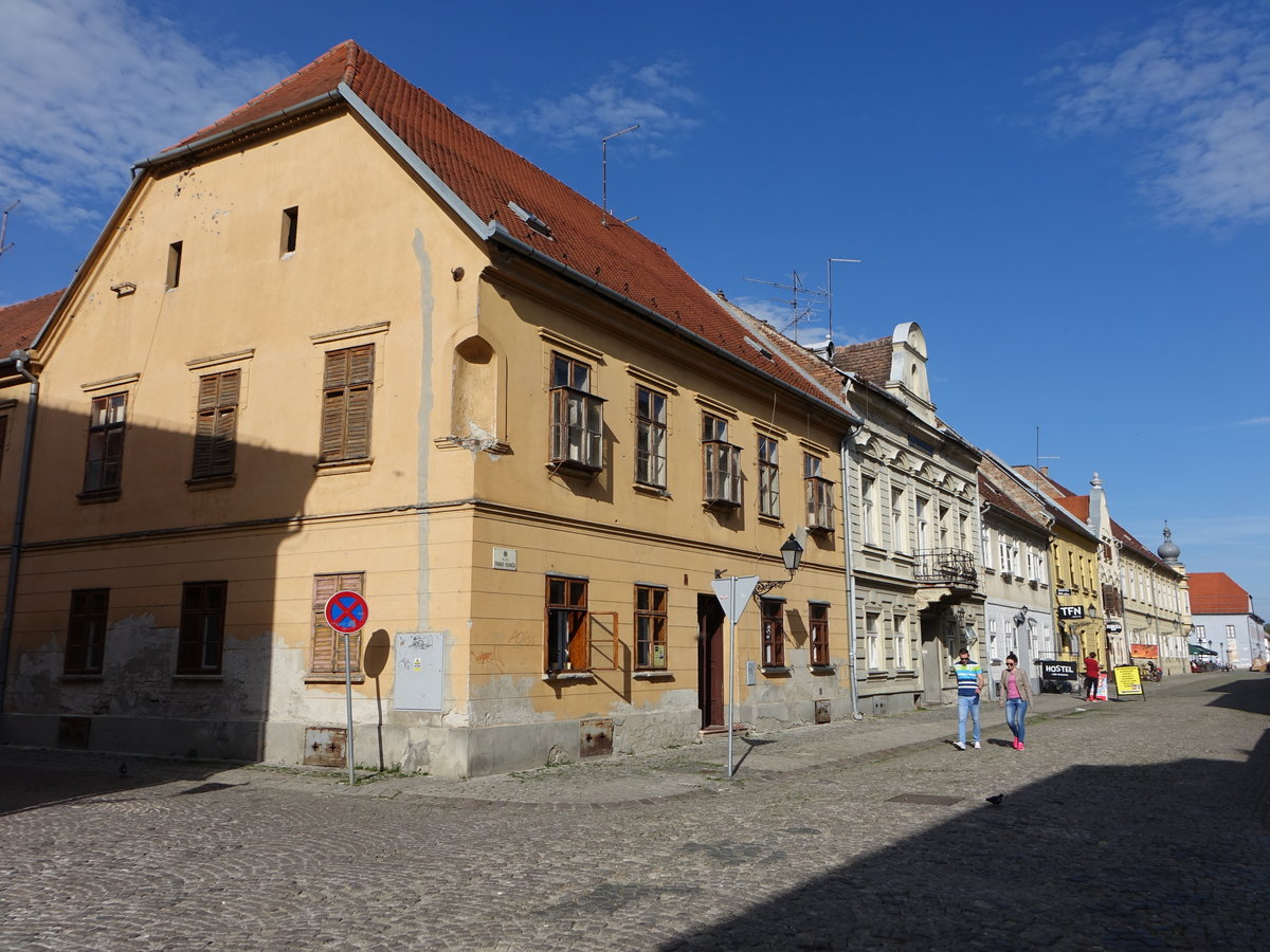 Osijek, Gebude in der Franje Kuhaca Strae in der Altstadt (02.05.2017)