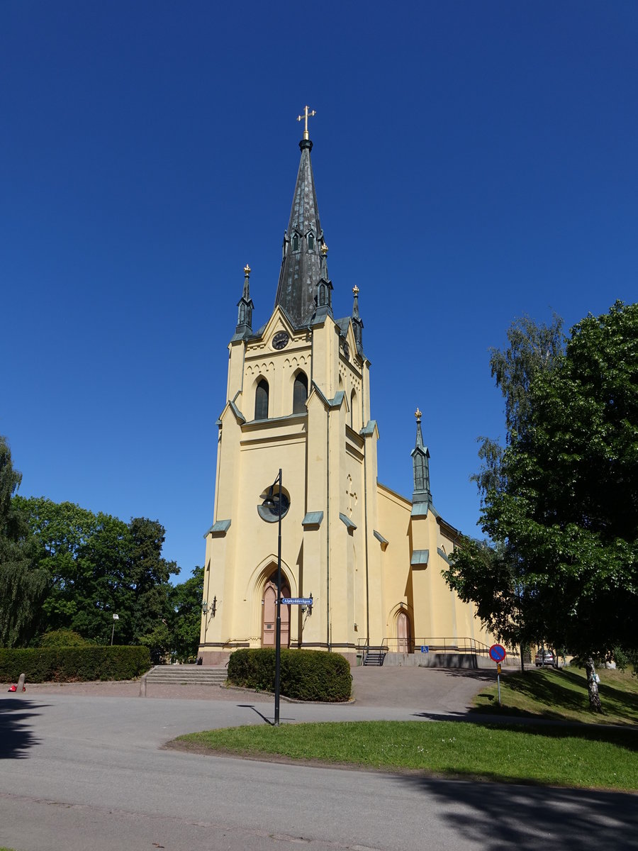 Oskarshamn, neugotische Stadtkirche, erbaut bis 1876 (13.06.2016)