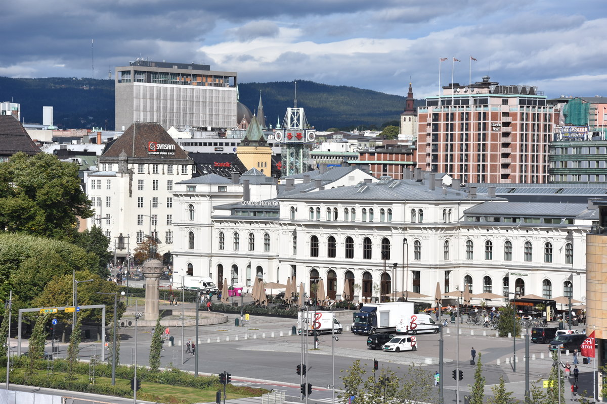 OSLO (Fylke Oslo), 06.09.2016, Blick auf die zur Fremeile umgewandelte Osthalle des Hauptbahnhofs