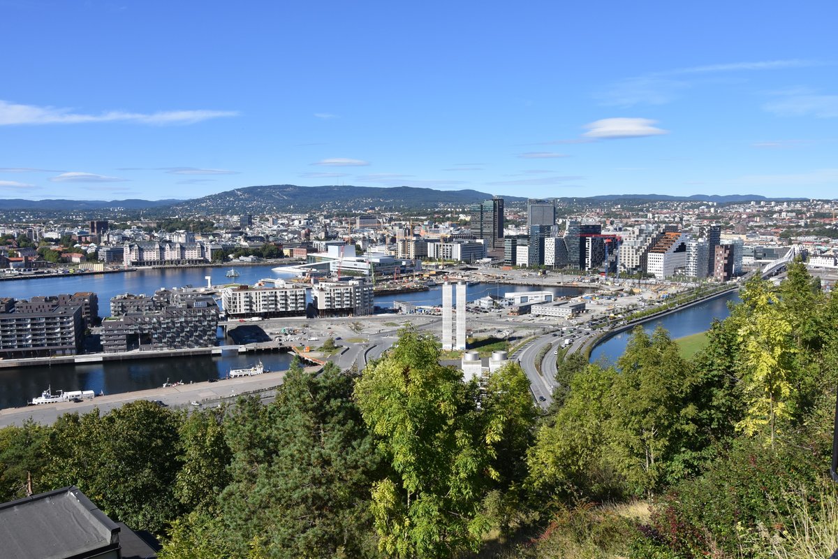 OSLO (Fylke Oslo), 07.09.2016, Blick vom Ekeberg in Richtung Operahuset