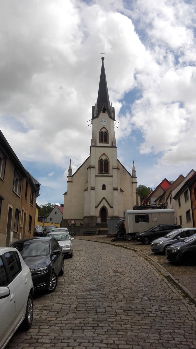 Osterfeld. Kirche der Stadt Osterfeld im Burgenlandkreis. Foto vom 01.05.2020.