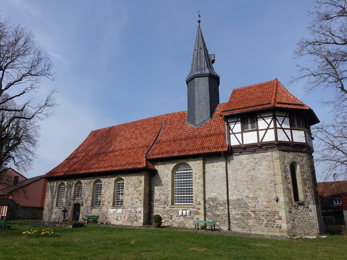 Osterode am Harz, evangelische St. Marien Kirche in der Marienvorstadt, Saalkirche erbaut 1659 aus Bruchsteinen (19.03.2024)